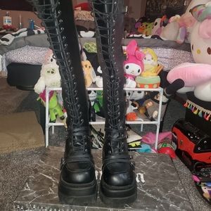 Demonia platform boots